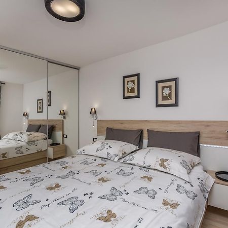 Luxury Apartments Sonja Пореч Экстерьер фото