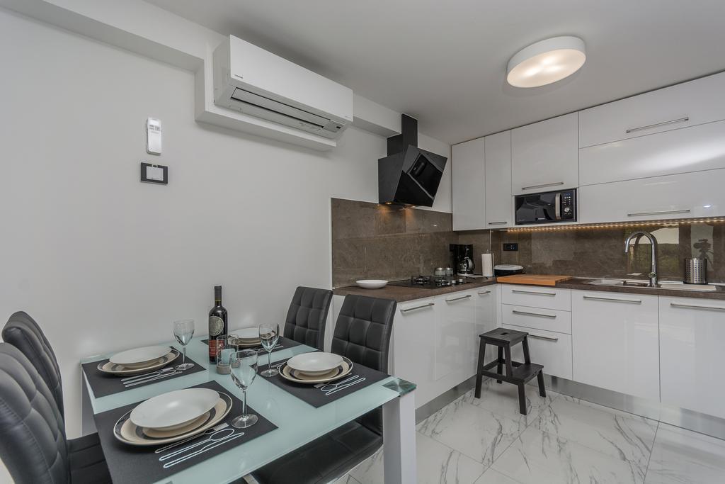 Luxury Apartments Sonja Пореч Экстерьер фото