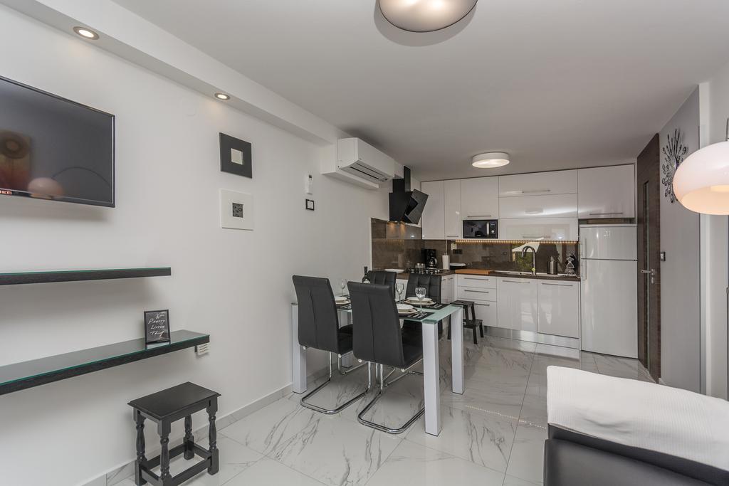 Luxury Apartments Sonja Пореч Экстерьер фото